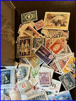 BOX LOT WW STAMP LOT. 1,000's OFF PAPER STAMPS FROM 100+ COUNTRIES (LITTLE US)