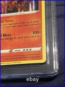 Charizard Holo SWSH066 VIVID Voltage Pokémon Card CGC 9 PSA BGS Mint 10 Sub