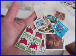 Large Lot Worldwide Stamp Collection, 100's of stamps