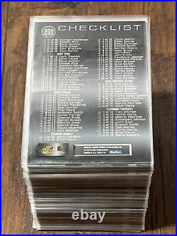 MINT SET 1997 Metal UNIVERSE Football 200 Card FOIL SET, Tony Gonzalez RC