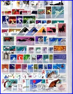 Poland 1918-1980 Large Collection Of 1100+ Stamps Mint & Used Many Complete Sets